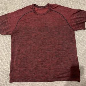 Lululemon red and black dri fit workout shirt